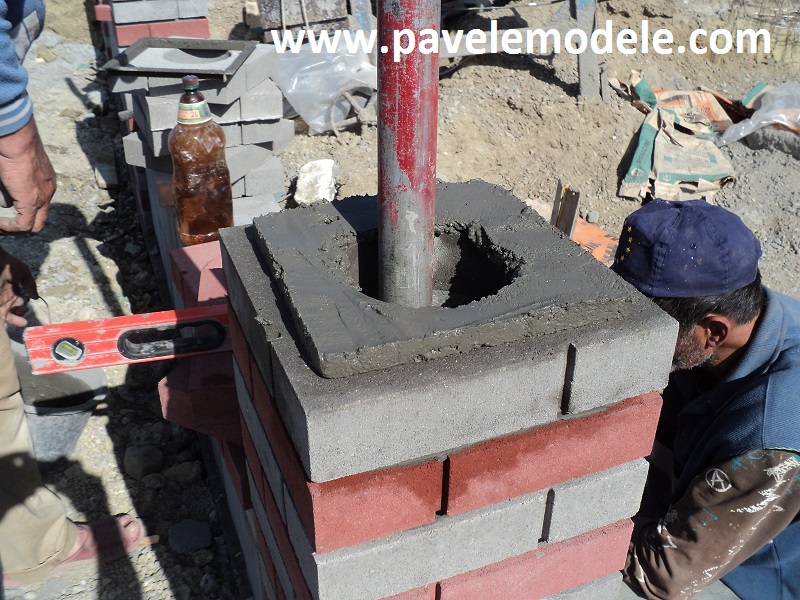 Montarea pieselor - Pasul 2